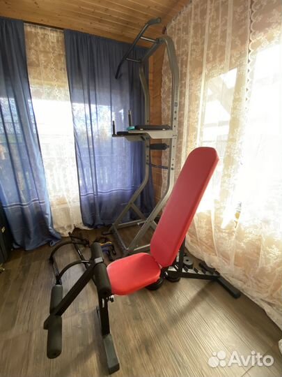 Спортивный инвентарь:турник, скамья, блины, грифы