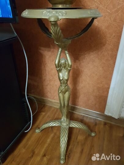 Подставка для цветов