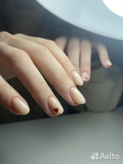 Маникюр