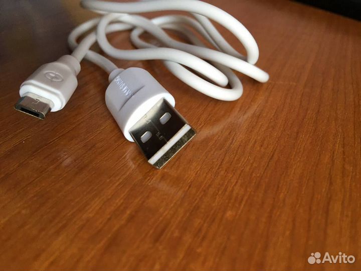 Кабель Samsung Micro-USB