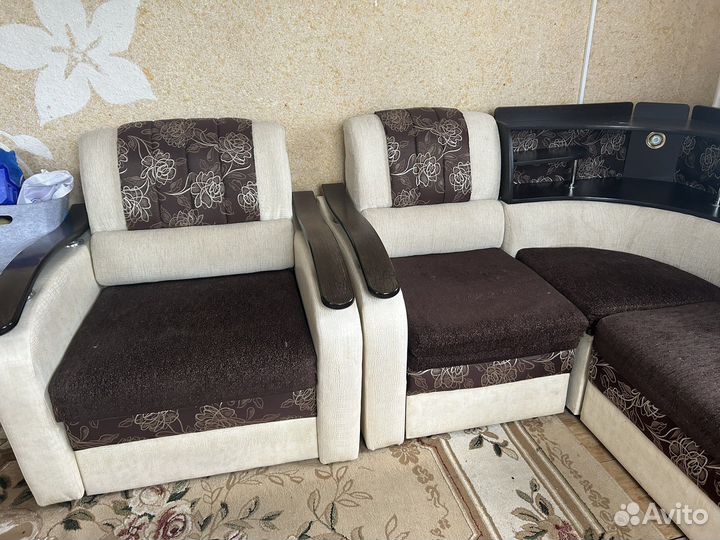 Угловой диван