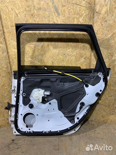 Дверь задняя правая Audi А6 C6 универсал 2004-2011