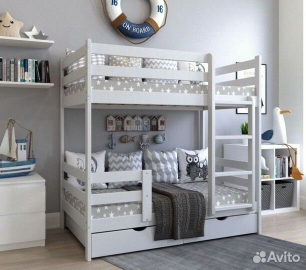 Детская двухъярусная кровать
