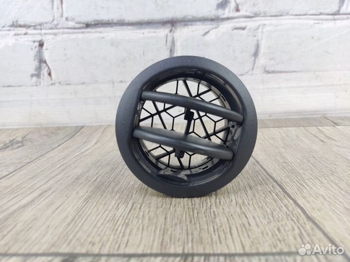 Дефлектор воздушный Aveo T200 T250 Spark