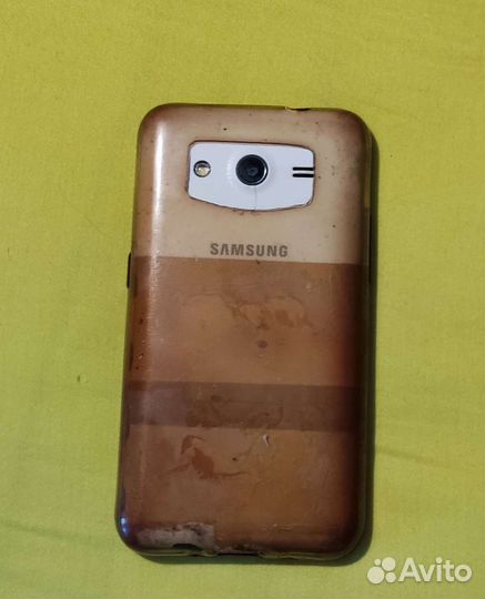 Телефон Samsung