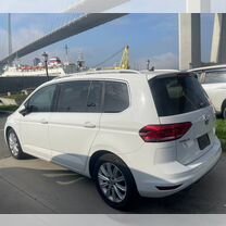 Volkswagen Touran 1.4 AMT, 2016, 23 000 км, с пробегом, цена 1 150 000 руб.