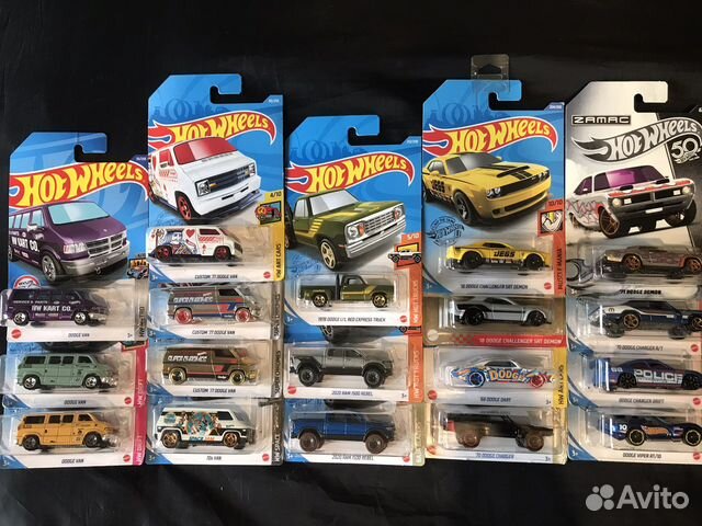 Hot Wheels - америкацы Ford, Dodge, Tesla и др