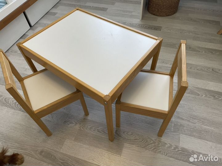 Детский стол и стулья IKEA