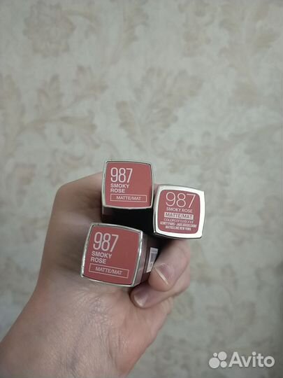 Помада Мейбелин