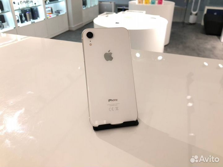 iPhone Xr, 64 ГБ