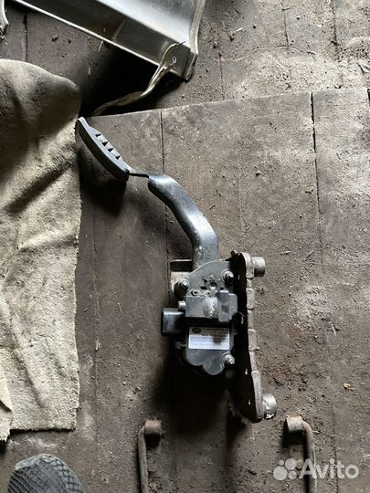 Педаль газа Land Rover Range Rover Sport L320