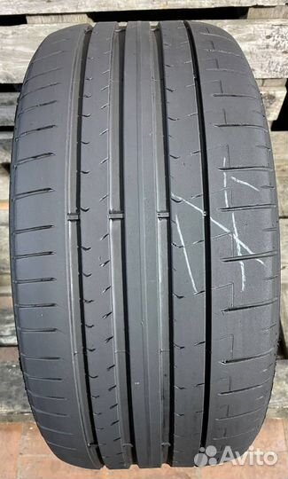 Pirelli P Zero PZ4 235/40 R18