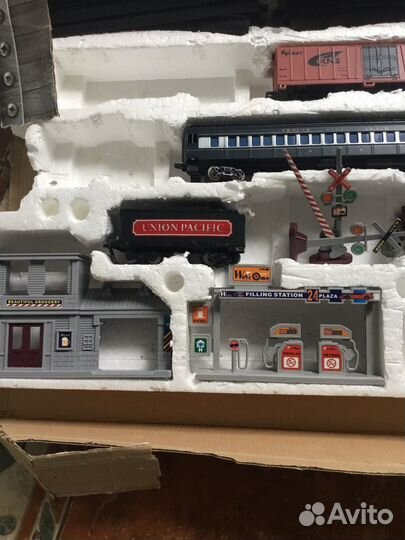 Игрушки железная дорога