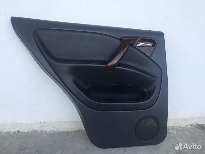 Дверная карта задняя левая Мерседес мл 320 W163 19