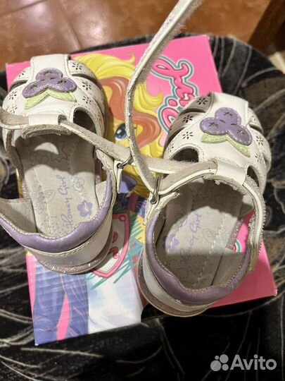 Босоножки для девочки 20