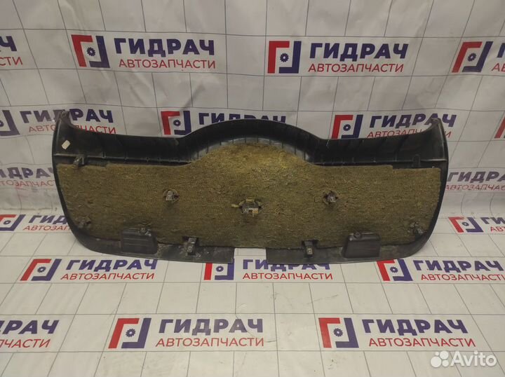 Обшивка крышки багажника Ford Focus 2 1701355