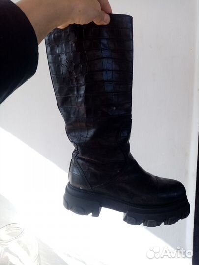 Сапоги кожаные разные