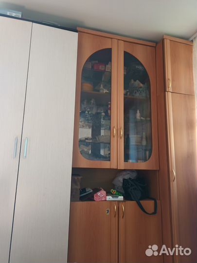 Шкаф сервант