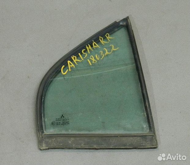 Форточка двери задней правой Carisma