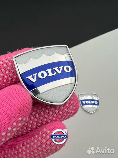 Эмблема 2 шт герб надпись Volvo шильдик Вольво