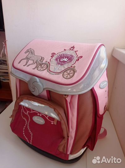 Школьный рюкзак для девочек