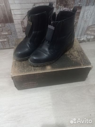 Ботинки женские