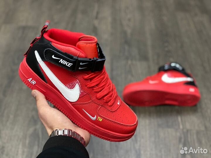 Кроссовки Nike Air Force 1 Mid LV8 Utility Red