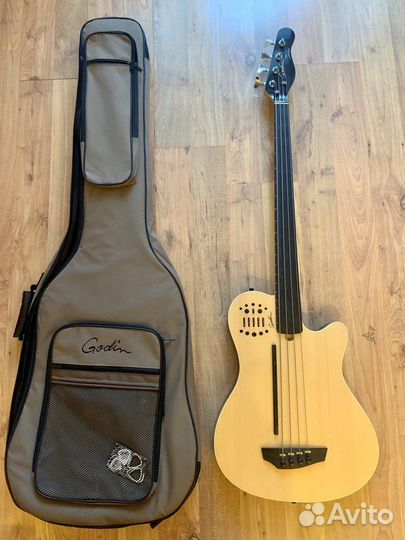 Бас Гитара Godin. Электро акустическая безладовая