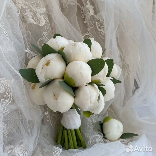 Свадебный букет из пионов любой вариант