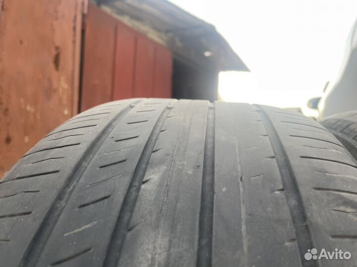 Yokohama Advan dB V552 225/50 R17 94W