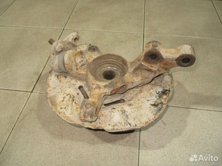 Кулак поворотный П/П Toyota Corolla (E120)