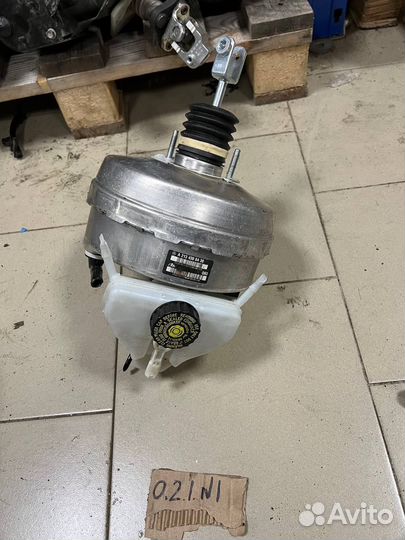 Вакуумный усилитель тормозов Mercedes-Benz E-Класс