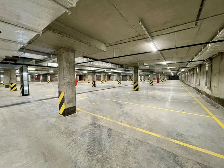 Машиноместо, 14 м²