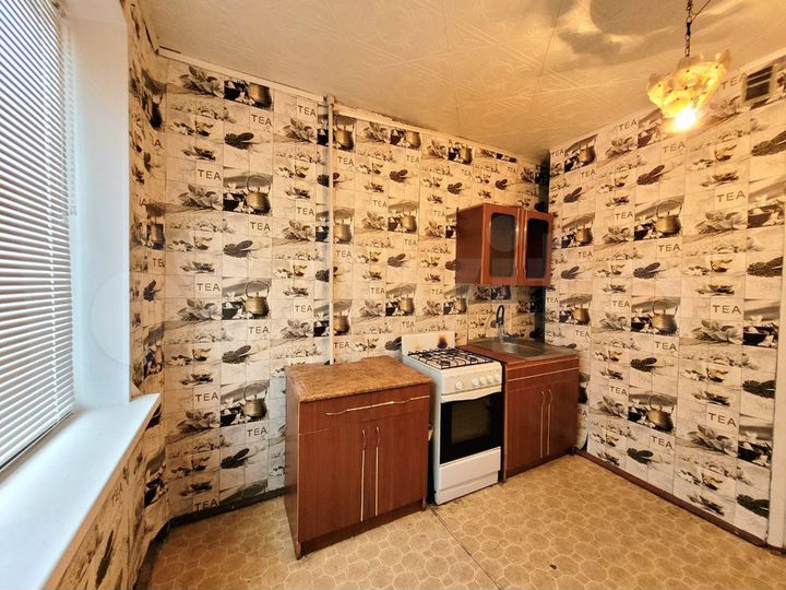 2-к. квартира, 50 м², 3/9 эт.