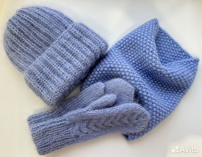 Вязаный комплект Шапка и хомут