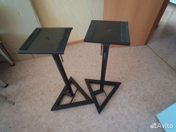 Стойки под монитор tempo SPS630