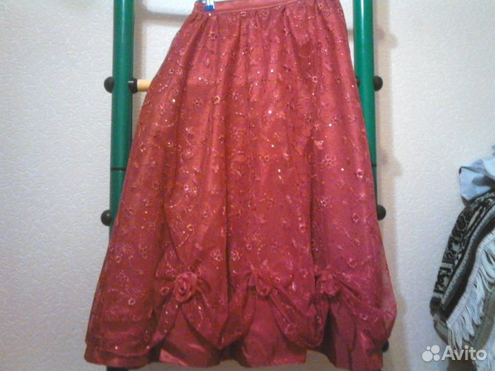 Нарядное платье