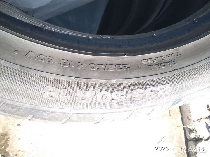 Continental ContiPremiumContact 2 235/50 R18