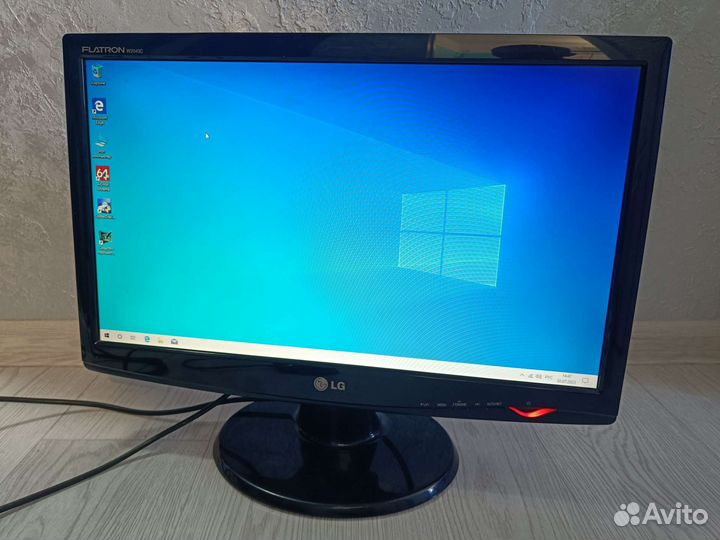 Монитор LG 20