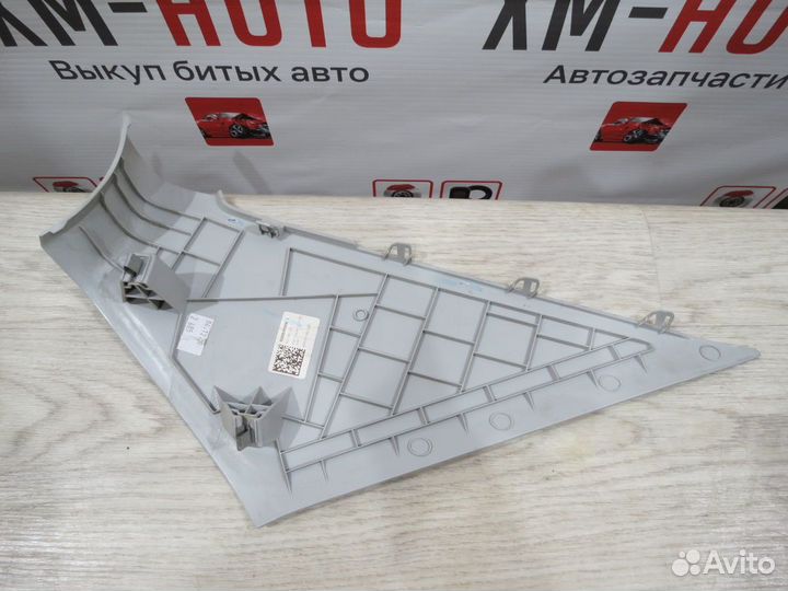 Обшивка стойки задняя правая Volkswagen Polo