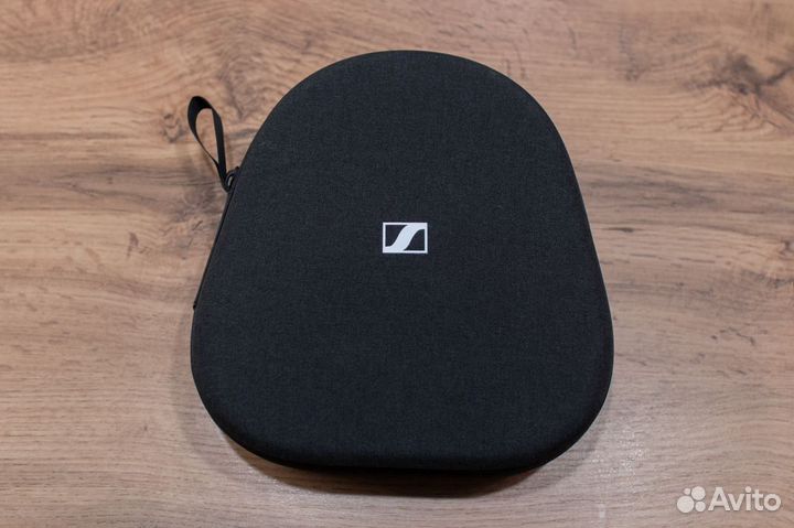 Sennheiser Momentum 4 Wireless