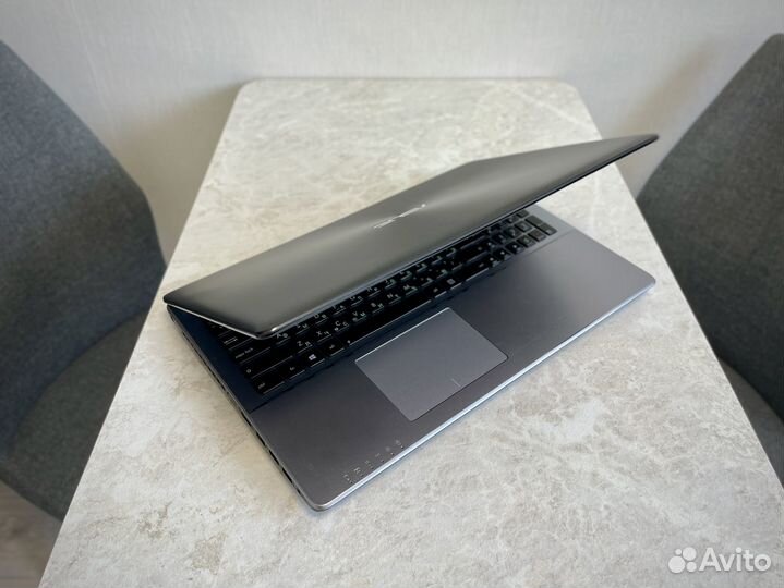Ноутбук Asus X550JK