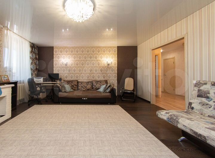 3-к. квартира, 90,2 м², 13/16 эт.