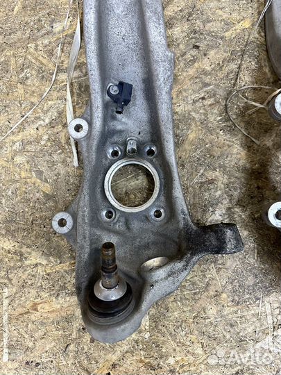 Поворотный кулак Передний BMW G30 G31 G14 G15 G16