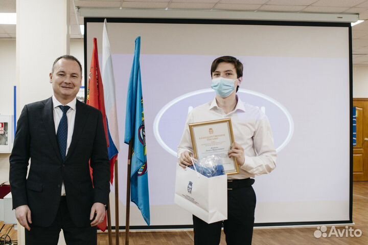 Преподаватель по гитаре