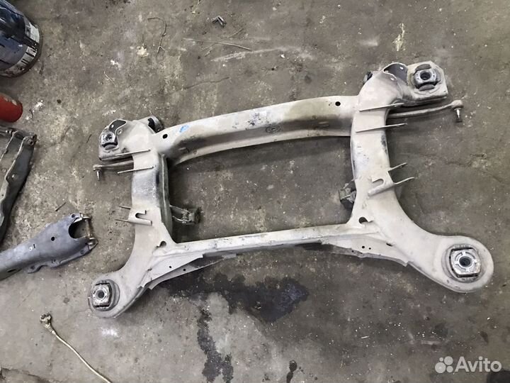 W220 задняя балка