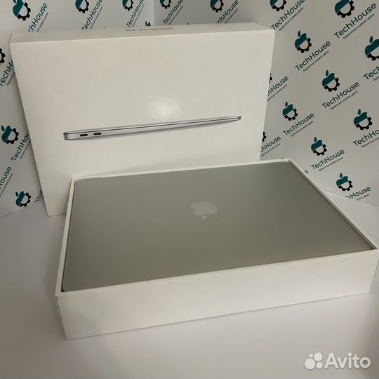 Apple Macbook air m1 13 inch