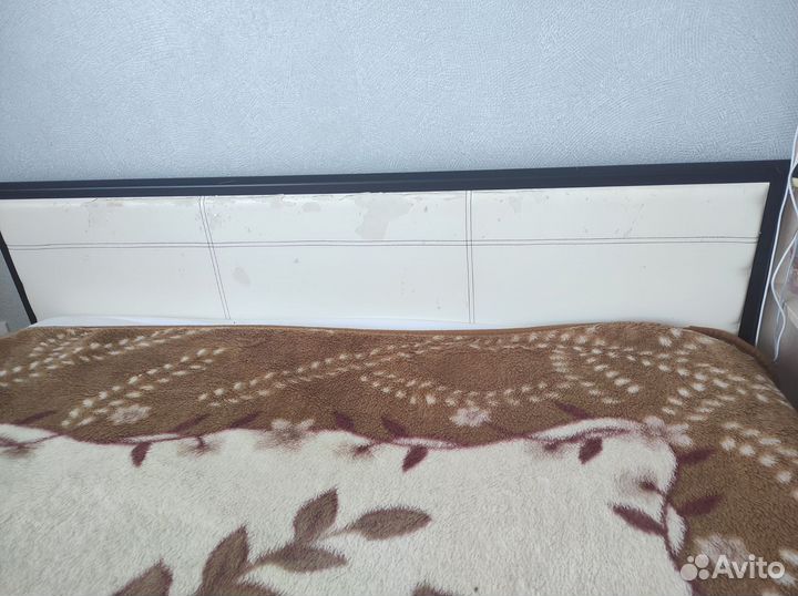 Кровать двухспальная бу