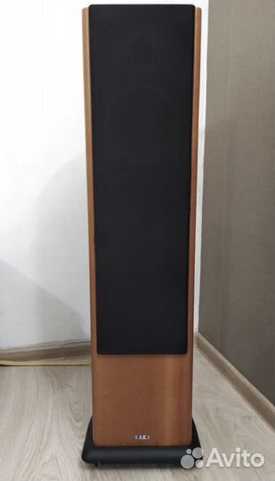 Напольные колонки Acoustic Energy Aelite Three