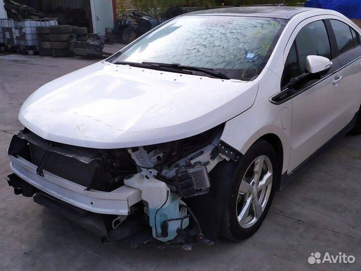 Радиатор кондиционера Chevrolet Volt 2011